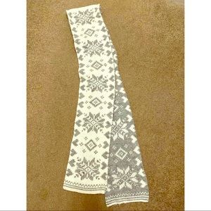 Sparkly snowflake scarf